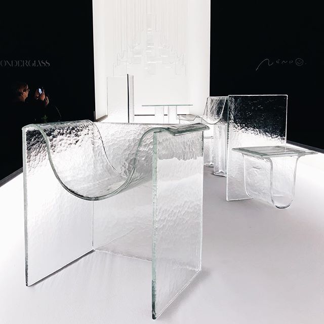 Мебель из стекла