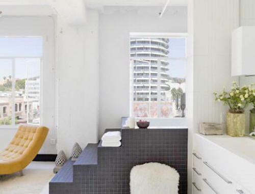 Роскошный интерьер квартиры с видом на Лос-Анджелес