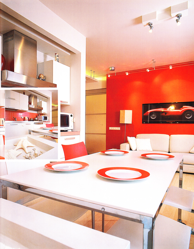 Дизайн гостиной с красным потолком